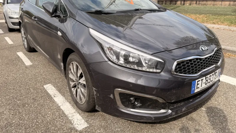 Kia Cee'd 1.6 CRDI — photo 1