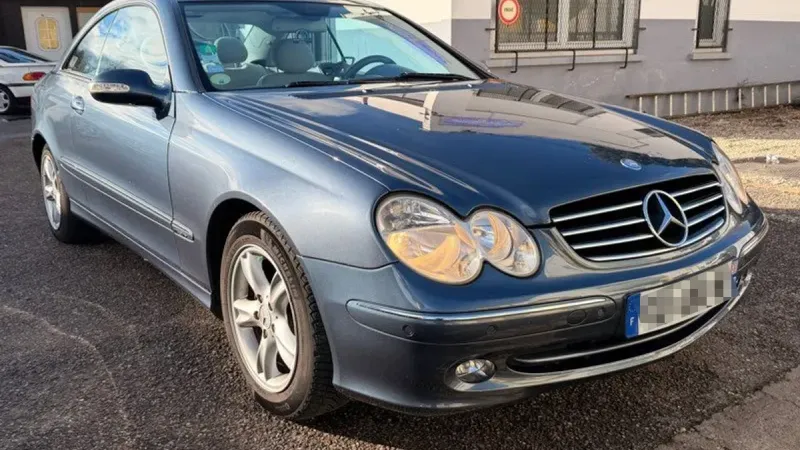 Mercedes-Benz Classe CLK CLK 200 Avantgarde — photo 1