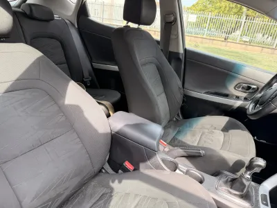 Kia Cee'd 1.6 CRDI — photo 13