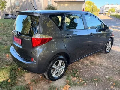 Toyota Verso-S Dynamic essence faible KILOMÉTRAGE — photo 4